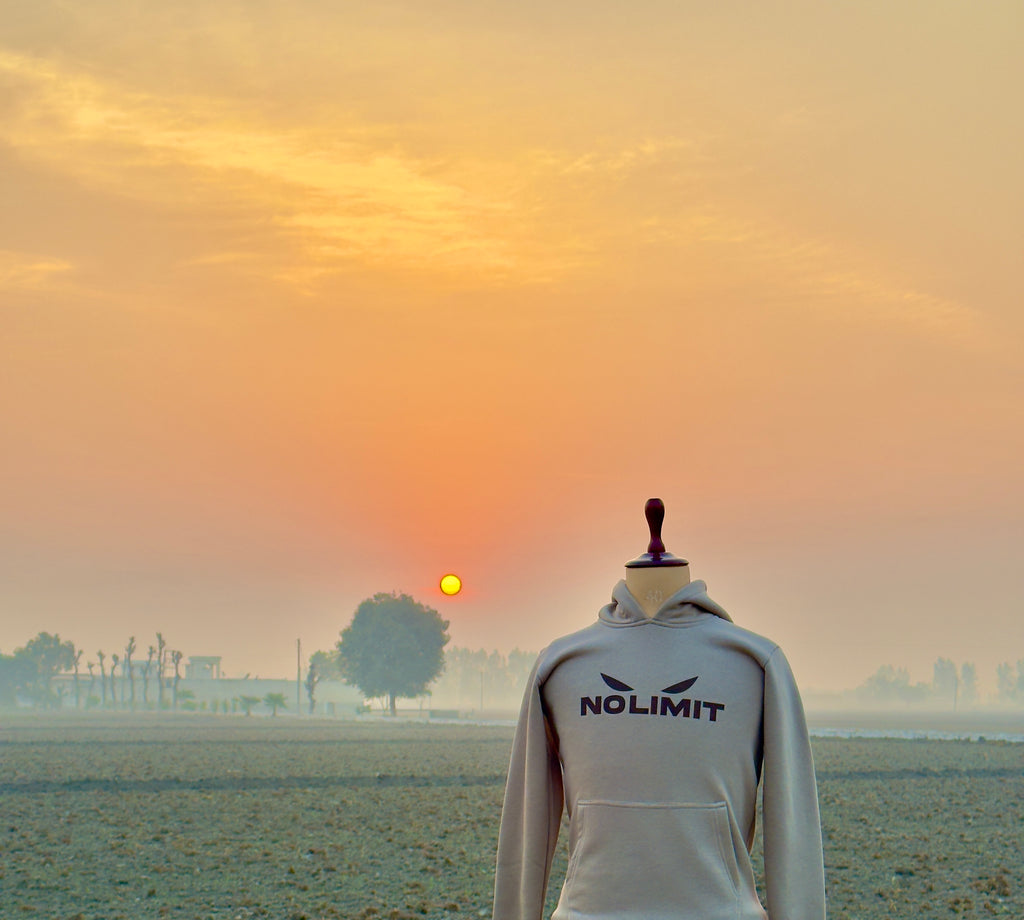 NO LIMIT DESIGN HOODIE