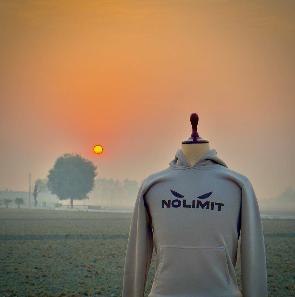 NO LIMIT DESIGN HOODIE