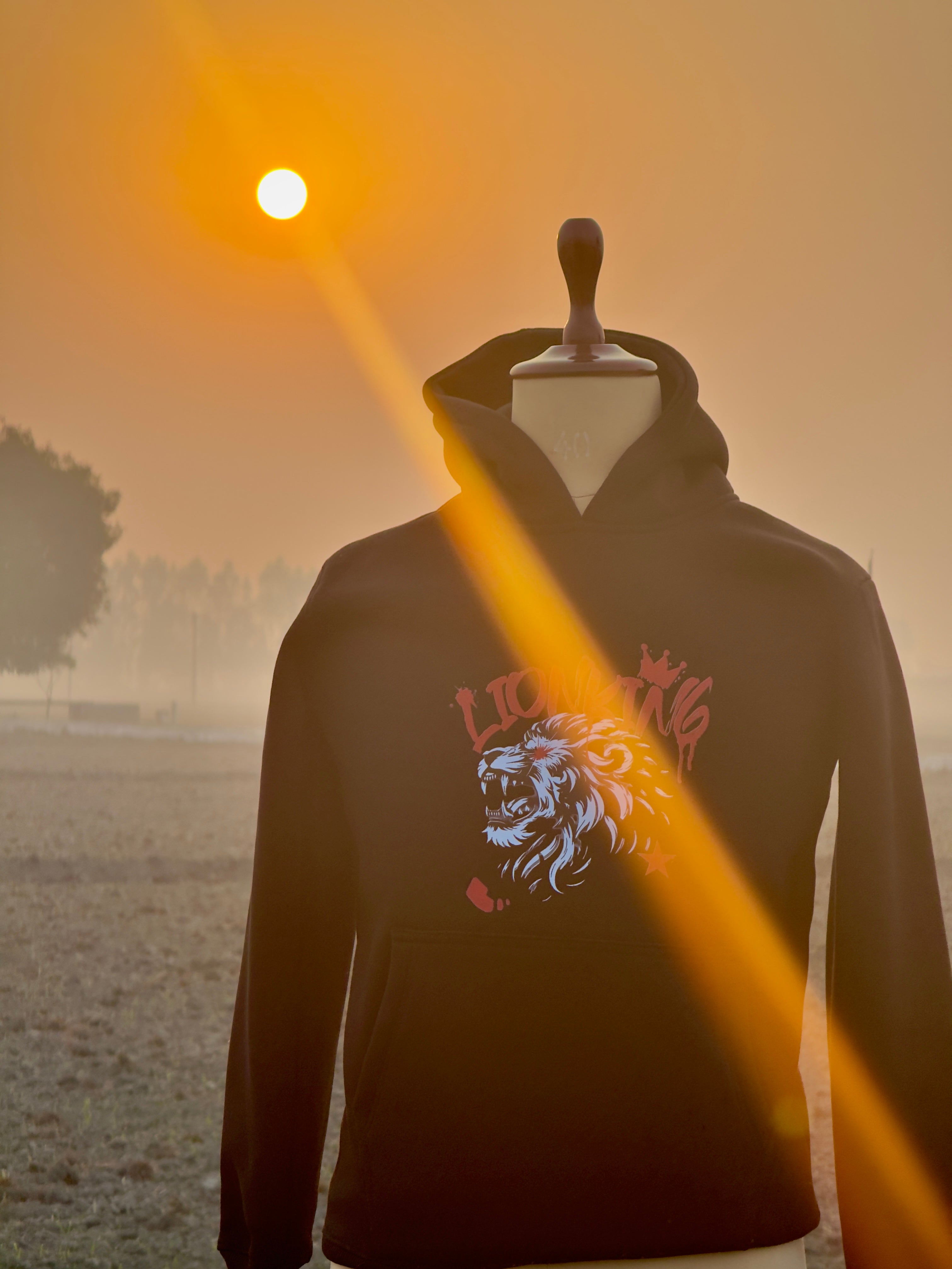 Black hoodie "lion king"